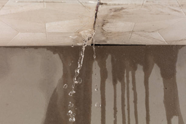 Professional Flood Damage Cleanup technician working in Waynesville, MO